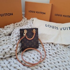 Louis Vuitton Petite Sac Plat